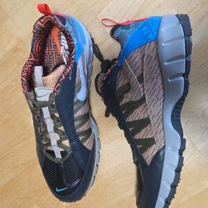 Nike Air Humara '17 Premium Black/Blue/Crimson